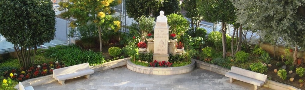 68 BARCELONA. MONUMENTO A MAGDALENA AULINA